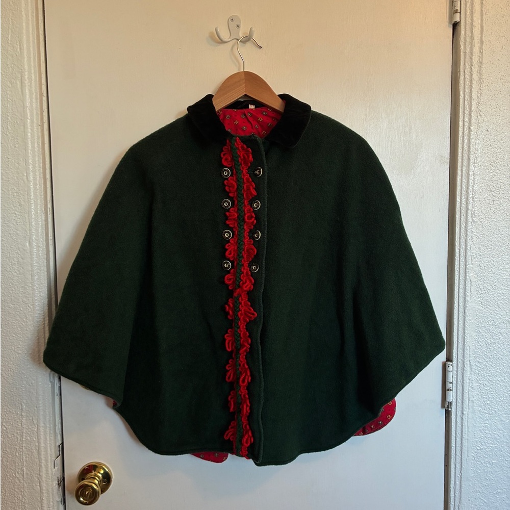 Vintage Christmas Elegant Green Cape with Red Accents